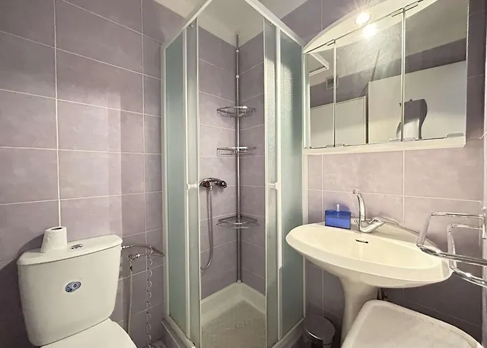 Cosy A Avec Parking Securise - Fr-1-226-560